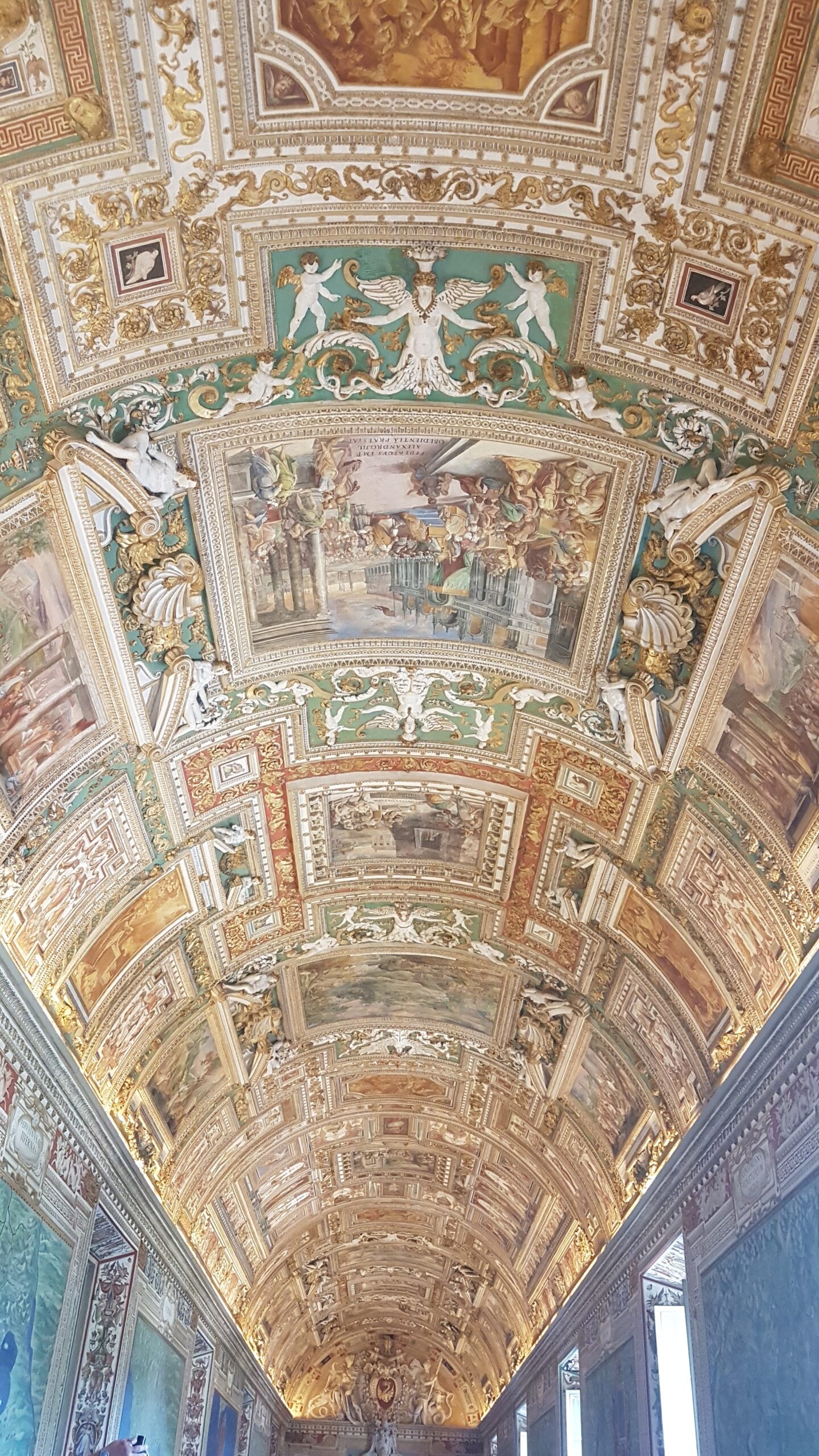 Innenansicht der Vatikanischen Museen in Rom
